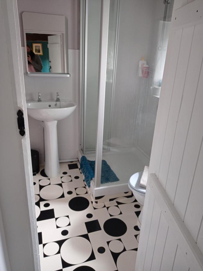Maison Atypique Et Charmante Apartment Pleugueneuc